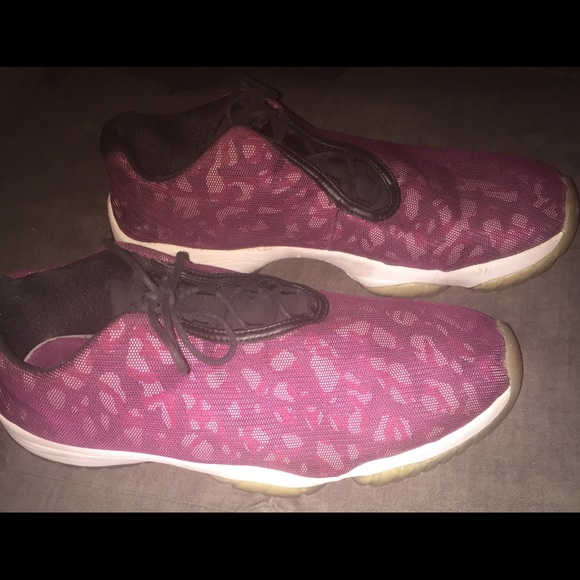 SOLD on diff site! Jordan future lows - Picture 2 of 7